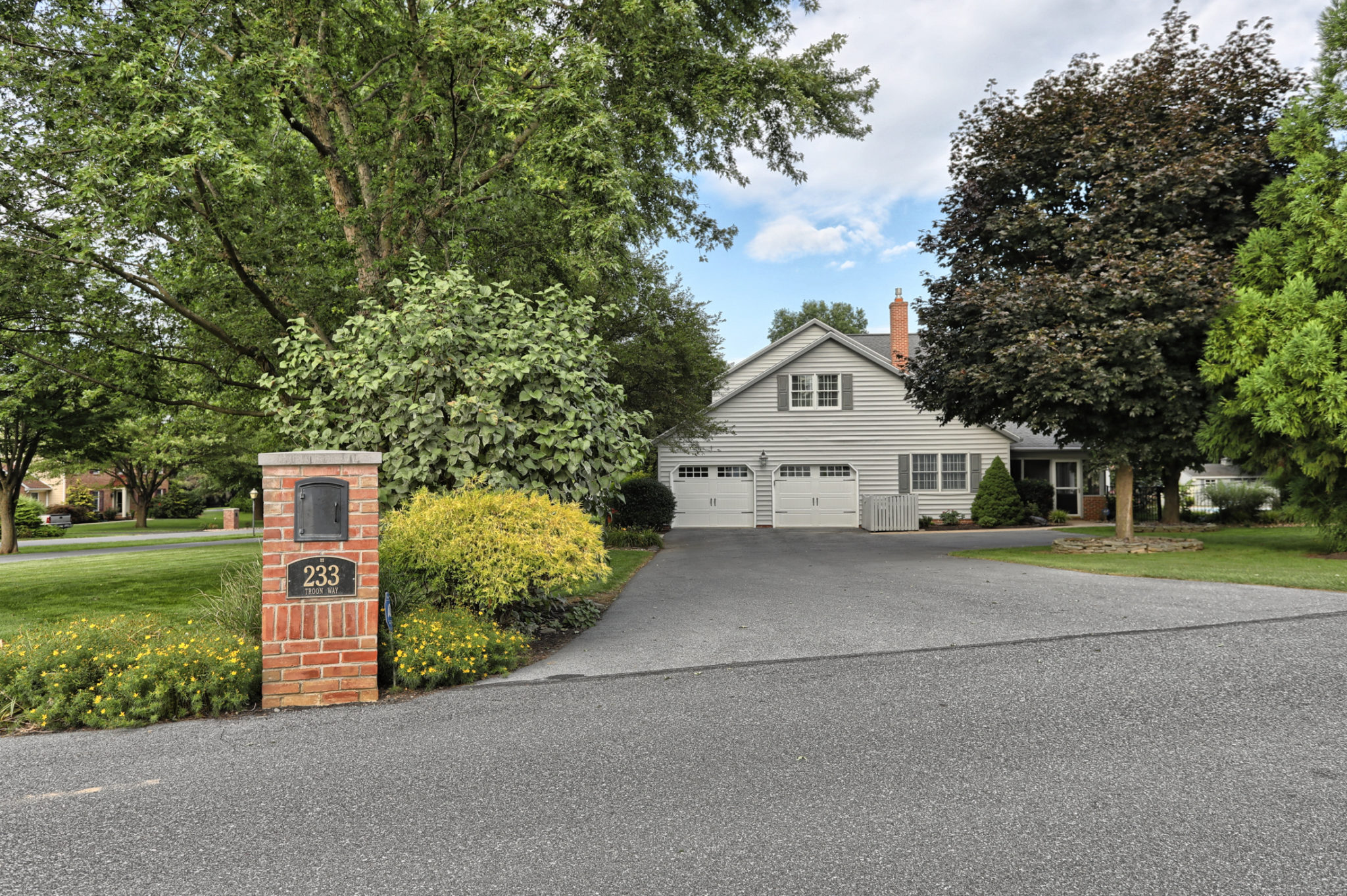 233 Troon Way driveway • Emmily Longenecker Team Iron Valley Real