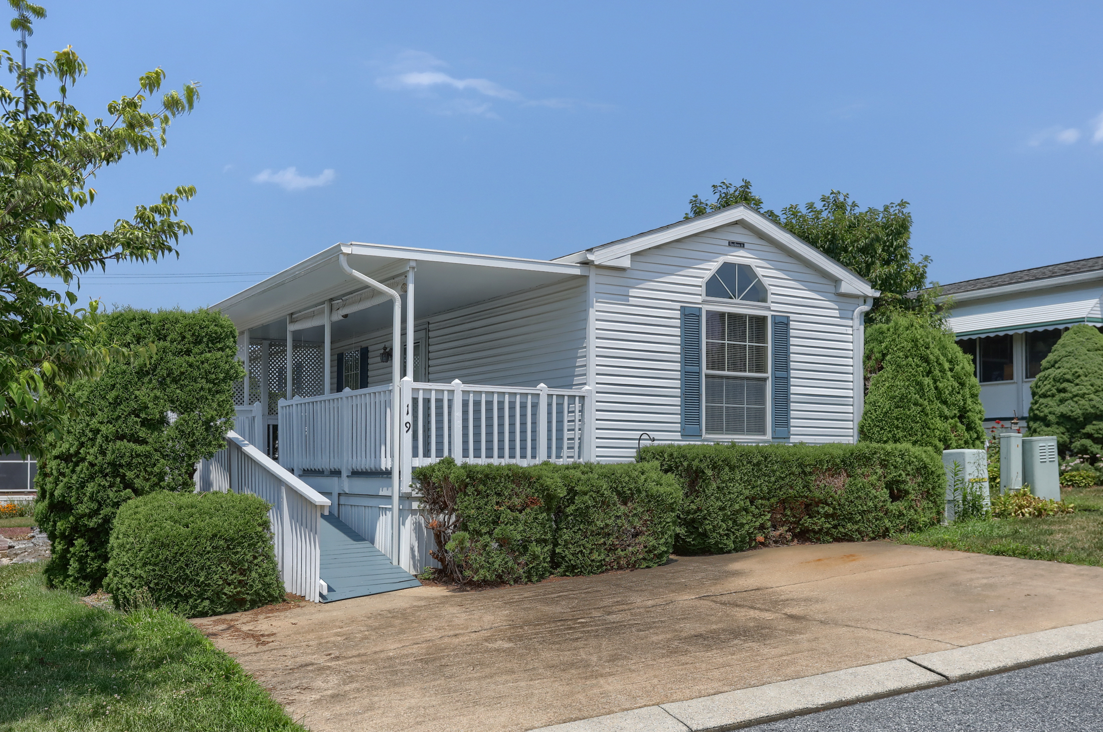 19 Edward Avenue Lebanon PA easy living in Sycamore Park 55+ Community